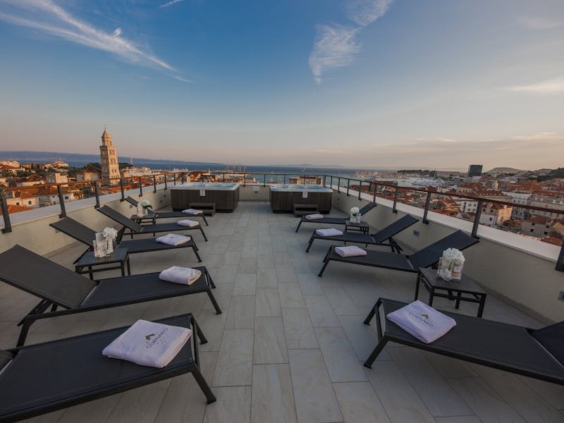 HotelKroatienCornaro Split Rooftop jacuzzi 3