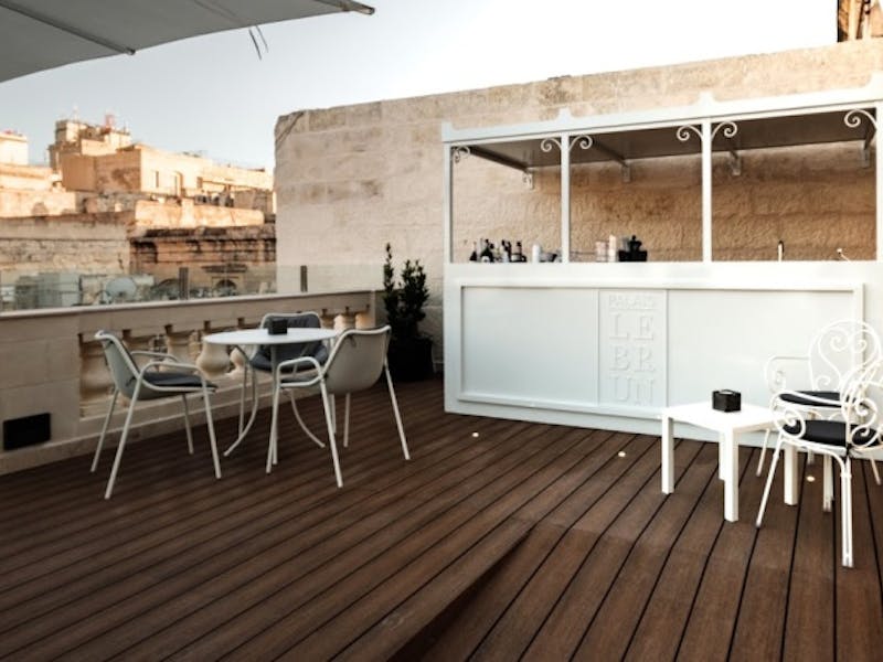 PalaisLeBrun_pool bar