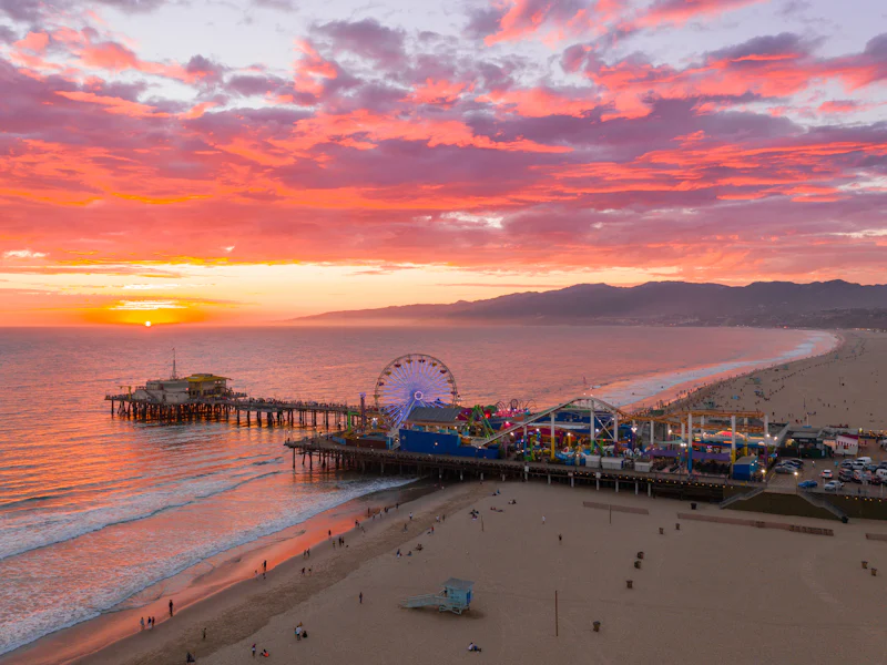 CaliforniaSantaMonica PierSunset