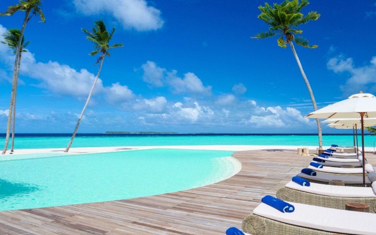 HotelMaledivenBaglioni Resort Maldives Main Pool