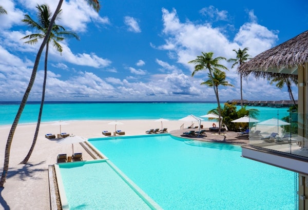 HotelMaledivenBaglioni Resort Maldives Main Pool Gusto