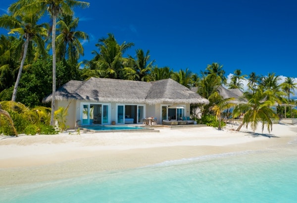 HotelMaledivenBaglioni Resort Maldives Pool Grand Suite Beach Villa 126 2