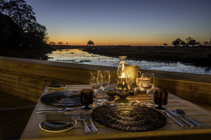 HotelBotswanaLinyanti Kings Pool Abendessen