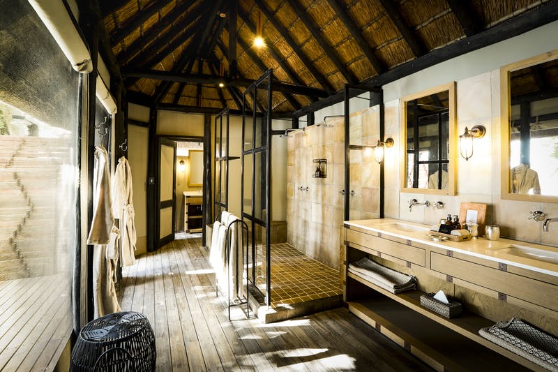 HotelBotswanaLinyanti Kings Pool Badezimmer