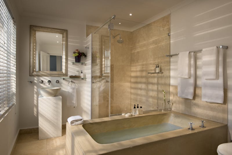 HotelSuedafrikaCape CadoganLuxury Room Bathroom