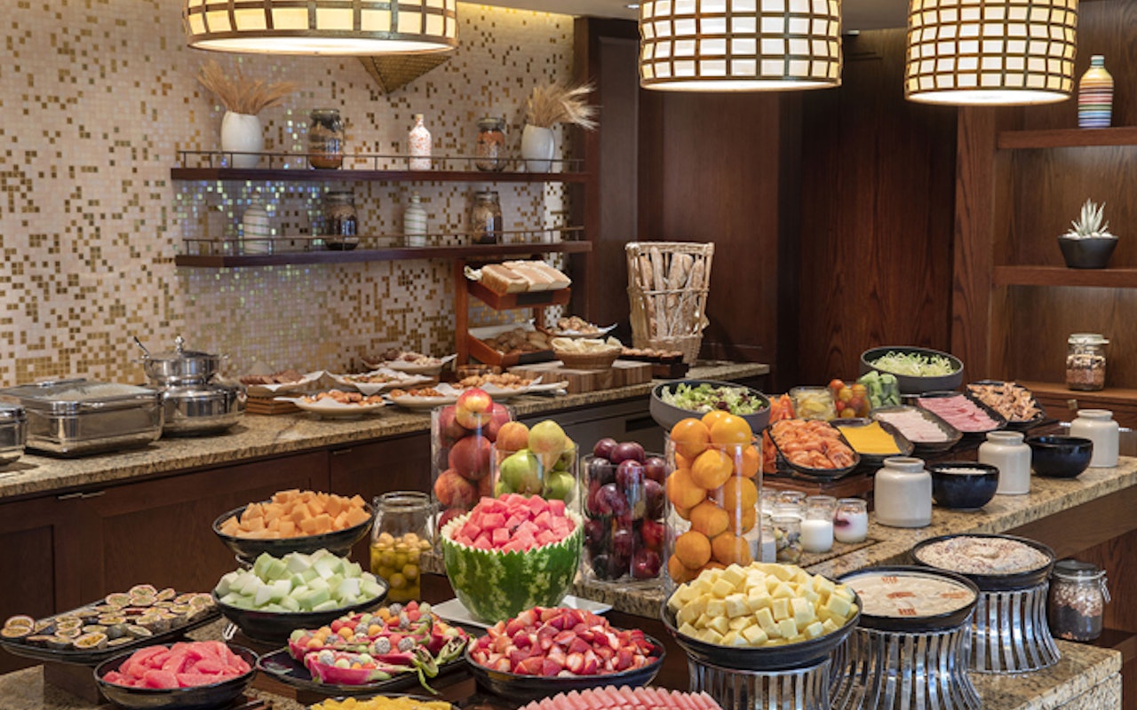 HotelDubaiRitz Carlton DubaiClub Lounge Buffet