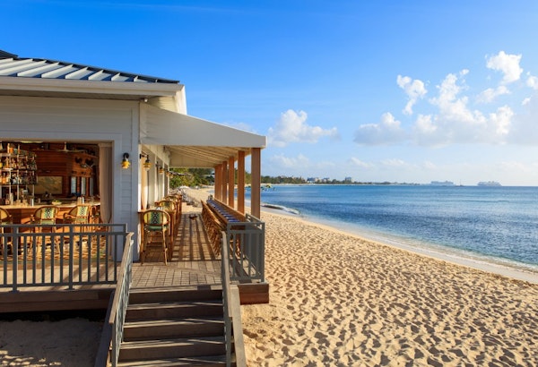 Cayman IslandsKimpton SeafireCocoloba Bar
