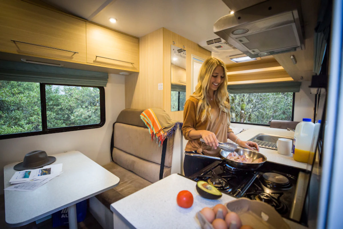 CamperBritzNeuseelandExplorer Innen