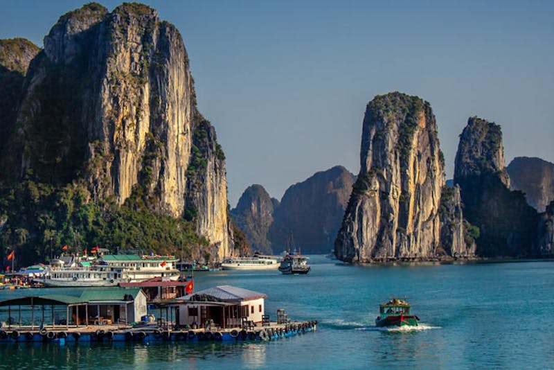 VietnamHa Long BayFloating Fishing illage