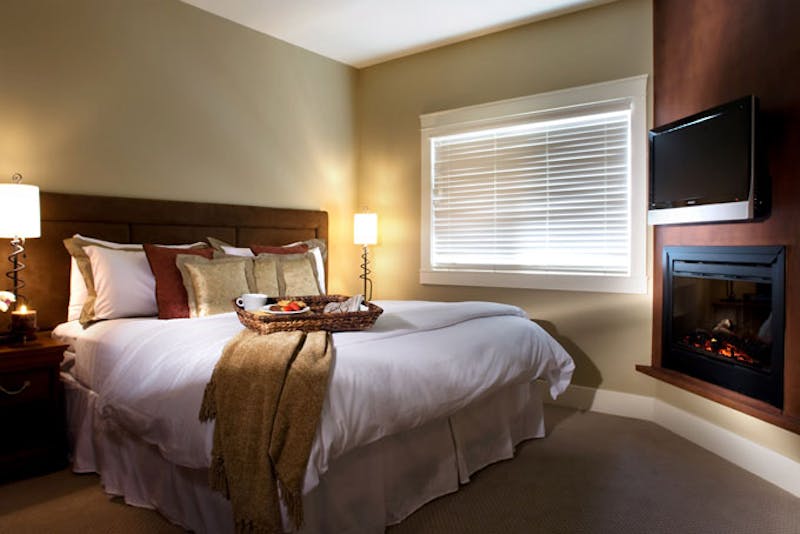 HotelAlbertaCanmoreSolaraSuite1Bedroom