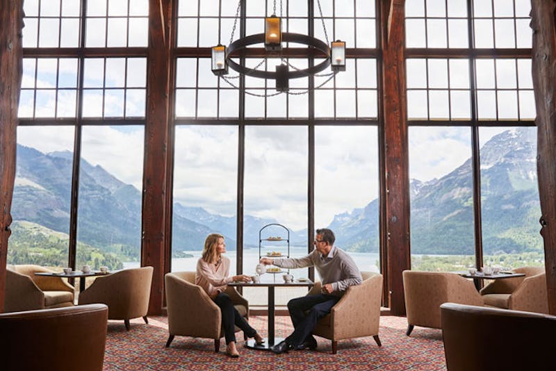 HotelAlbertaWatertonPrinceofWalesLobby2