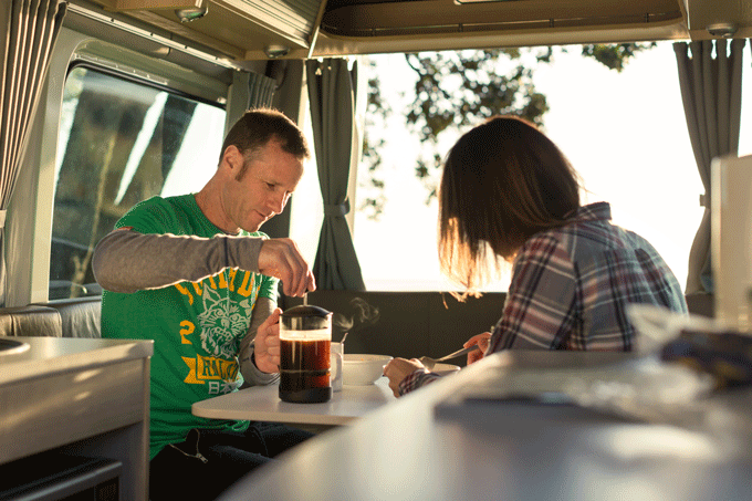 CamperMightyNeuseelandDeuce MorningCoffee