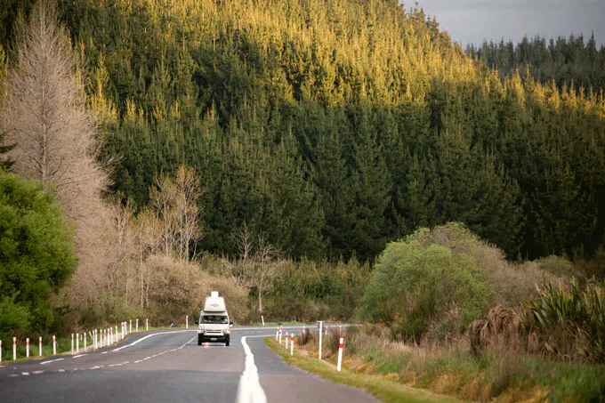 CamperMightyNeuseelandDoubleDown Aussen