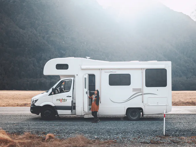 CamperMightyNeuseelandBigSix Aussen