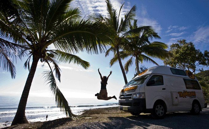 CamperTravellersAutobarnAustralienHitop Aussen2