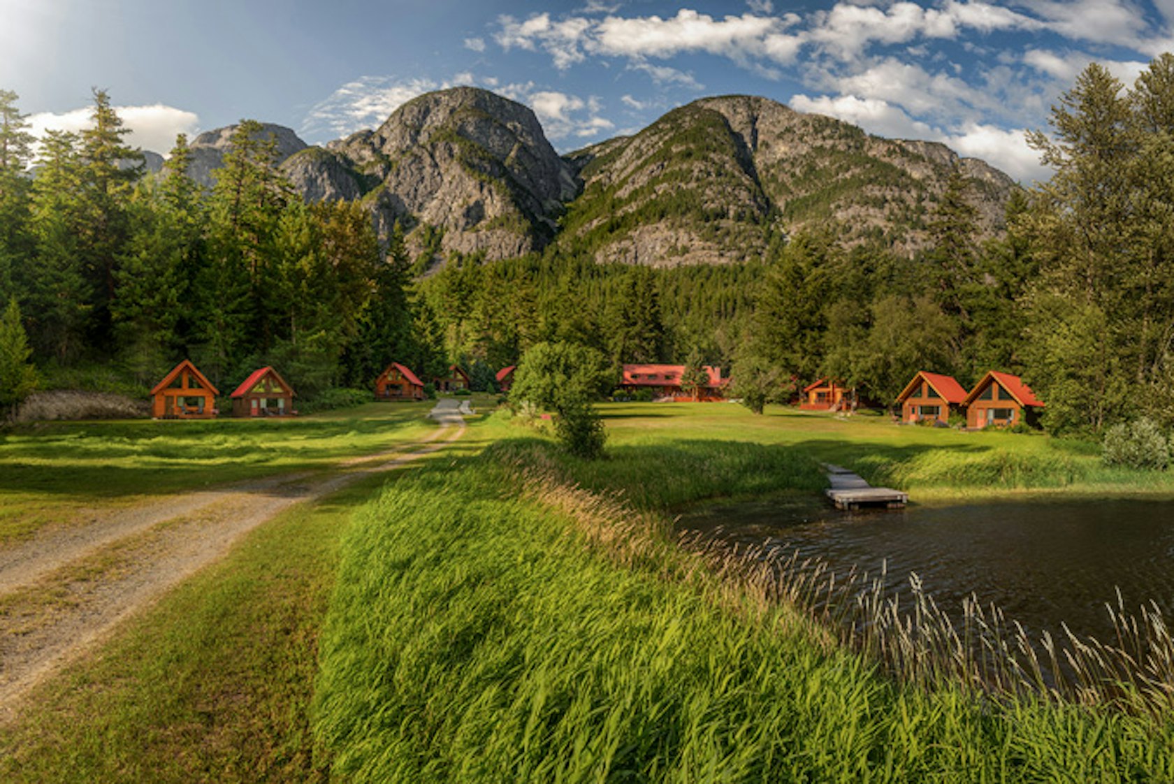 HotelBritish ColumbiaTweedsmuirParkLodge11PCJesajaClass