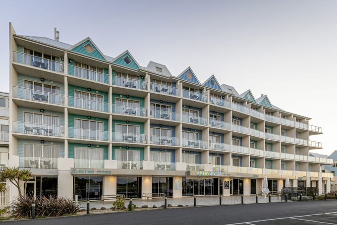 HotelAustralienVictoriaWarrnamboolLadyBayResort Exterior