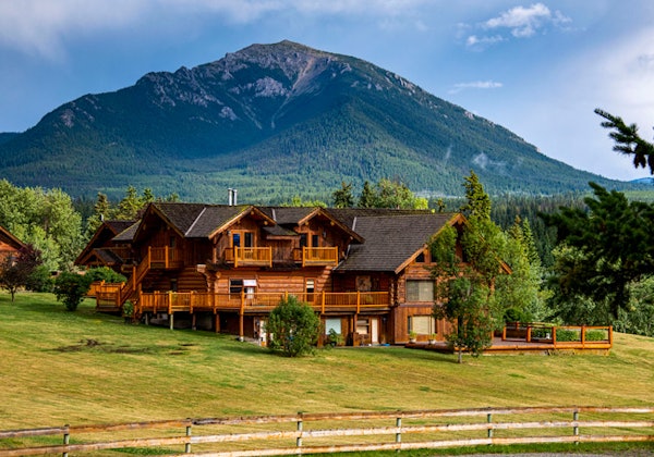 HotelBritish ColumbiaEchoValleyRanch aussen