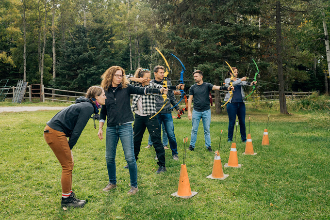 HotelAlbertaMetisCrossingArchery