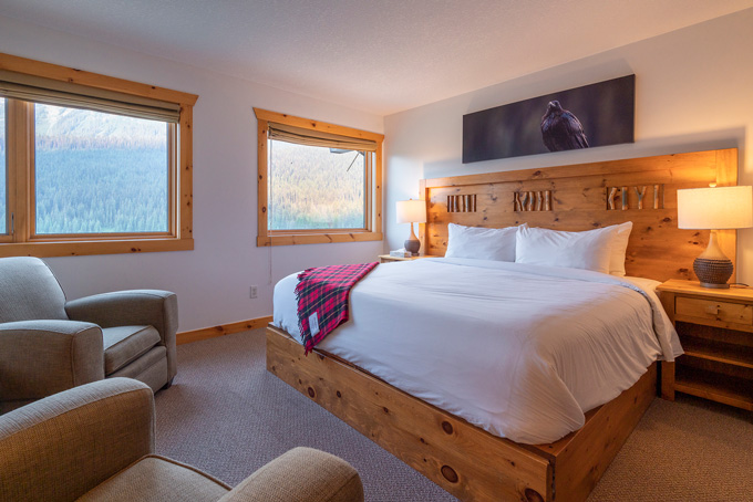 HotelAlbertaMountEngadineLodgeroom3