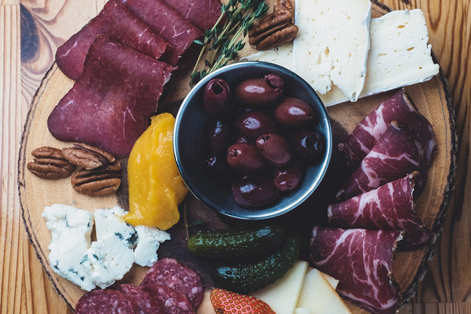 HotelAlbertaMountEngadineLodgeafternoontea