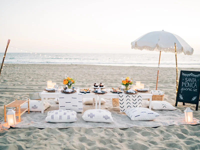 CaliforniaSantaMonicaBeach Picnic