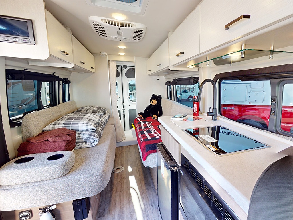 FraserwayVanConversion innen1
