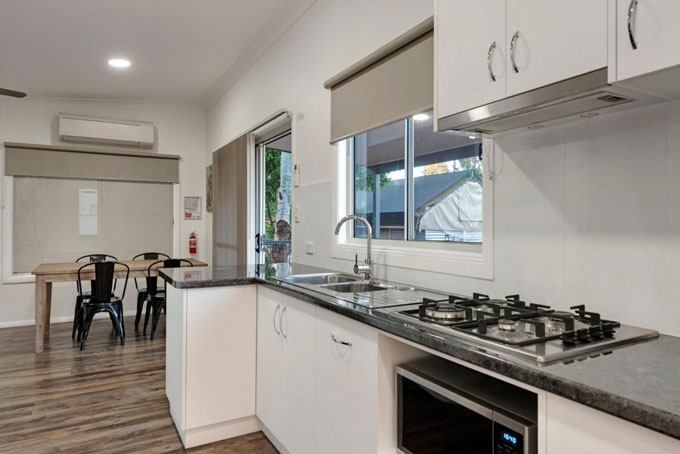 HotelAustralienNew South WalesDubboDiscovery Parks Dubbo Kueche