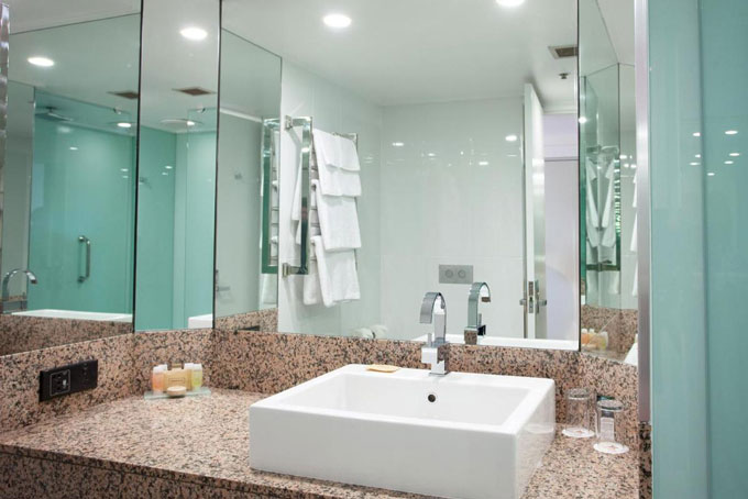 HotelAustralienTASHobartHotel Grand Chancellor Badezimmer