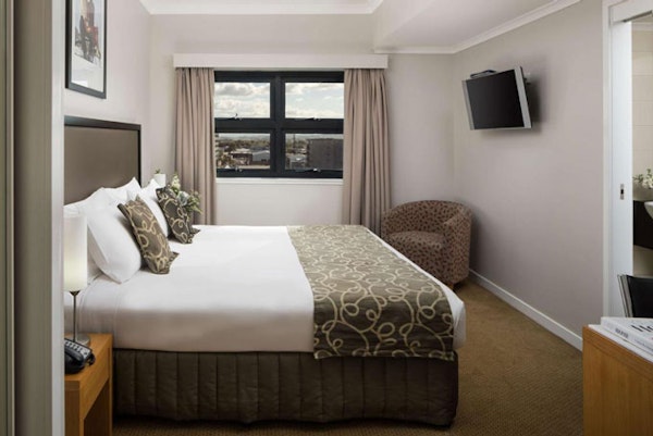 HotelAustralien QLDMackayRydges Mackay Suites Zimmer