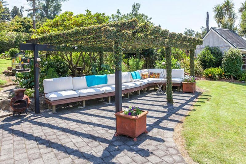 HotelNeuseelandCoromandelWhangamataBrenton Lodge Garten