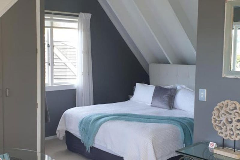 HotelNeuseelandCoromandelWhangamataBrenton Lodge Zimmer