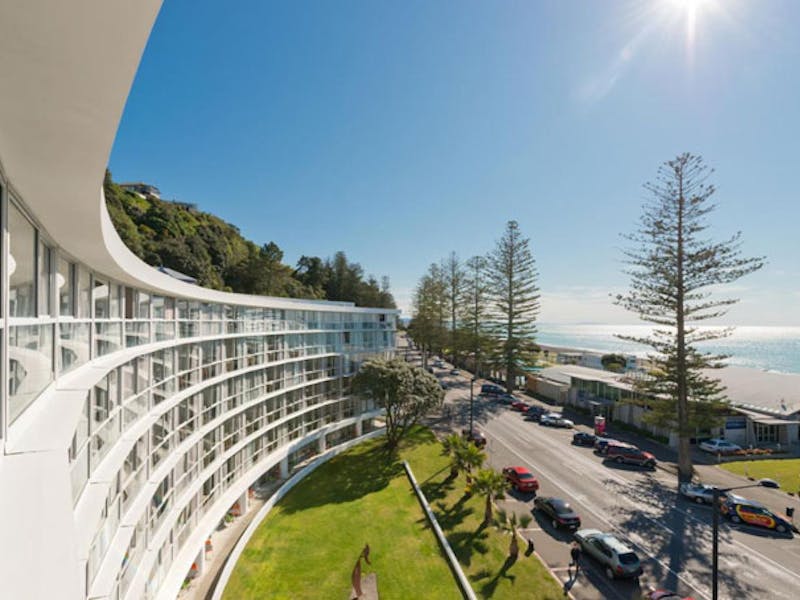 HotelNeuseelandHawkes BayNapierScenic Hotel Te Pania von aussen