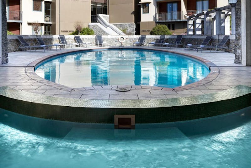 HotelNeuseelandQueenstownQueenstownHeritage Hotel Queensland Pool