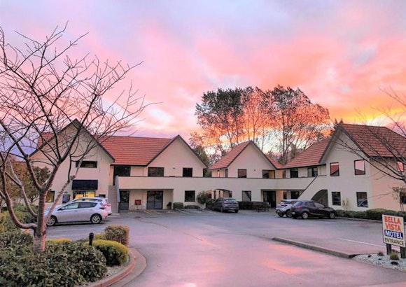 HotelNeuseelandFjordlandFjordland National ParkBella Vista Motel von aussen