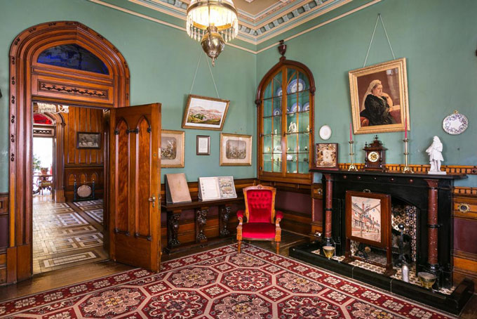 HotelNeuseelandDunedinDunedinLarnach Lodge Wohnzimmer