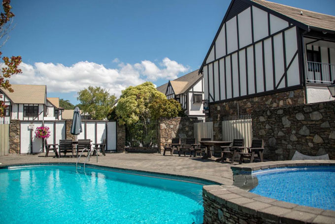 HotelNeuseelandChristchurchChristchurchScenic Hotel Cotswold Pool