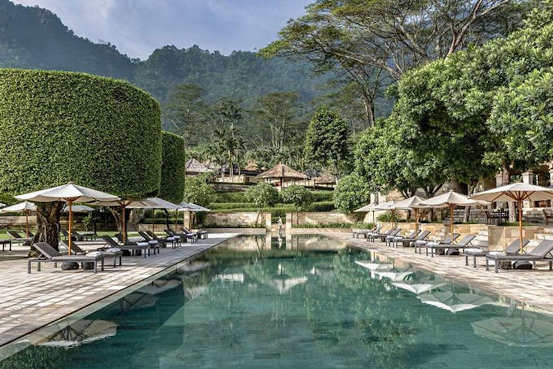 HotelIndonesienMagelangAmanjiwoPool draussen