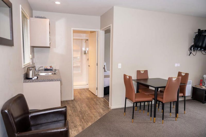 HotelNeuseelandFranz Josef58 on Cron MotelKueche