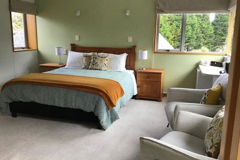 HotelNeuseelandHokitikaWoodland Glen LodgeSchlafzimmer