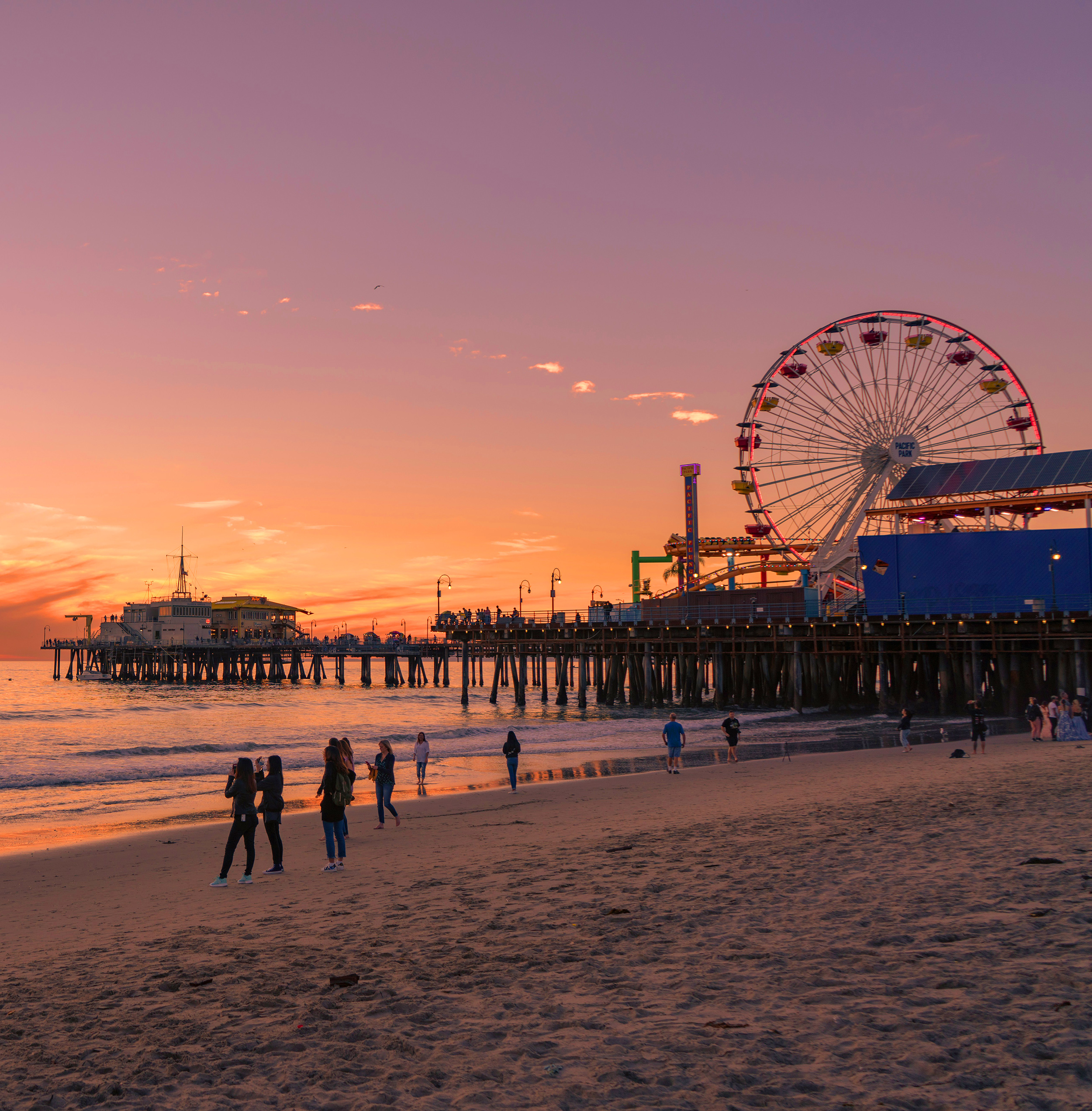 HDcaliforniaLos AngelesSundown Pier Santa Monica