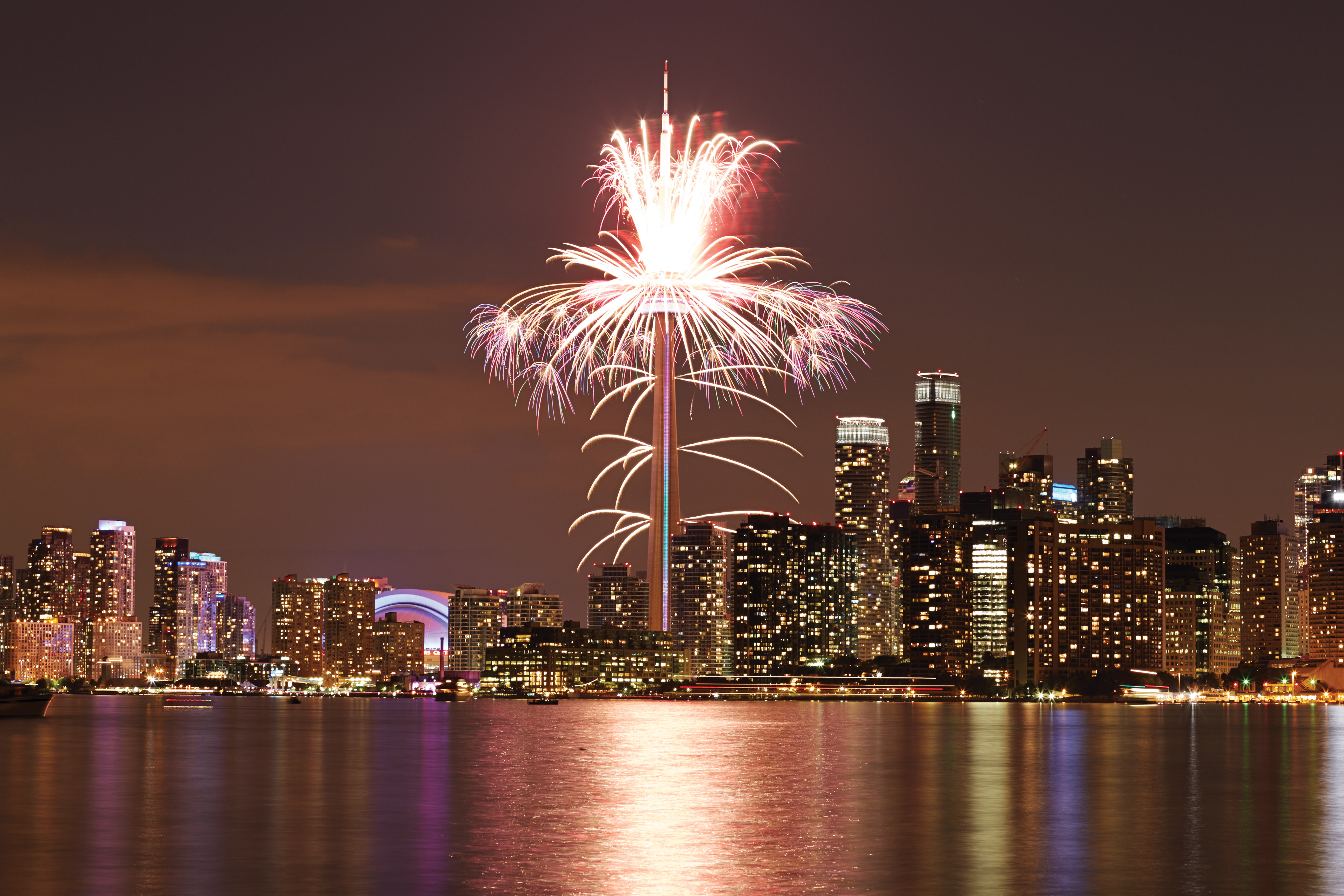 HDOntarioTorontoSkyline Feuerwerk