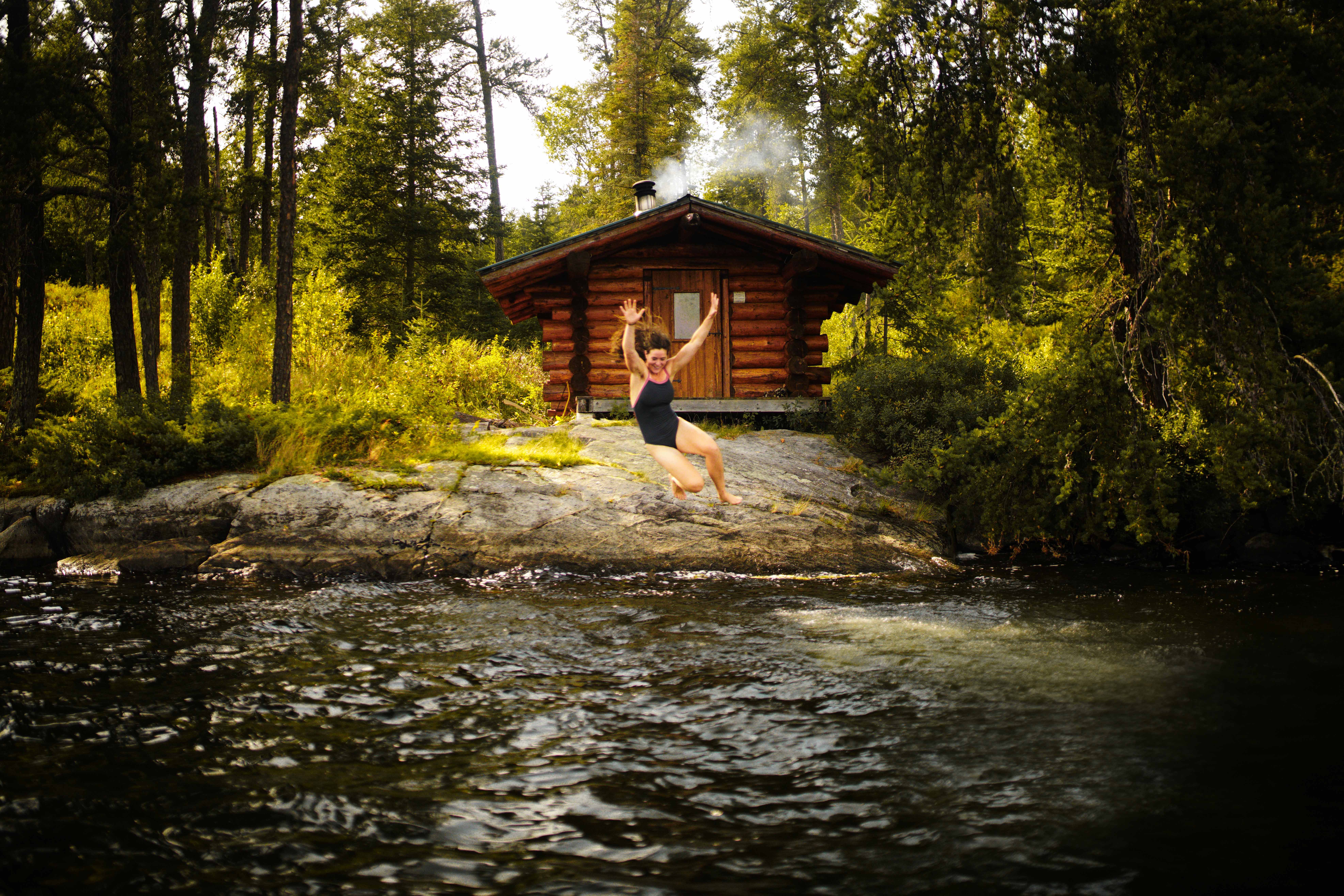 HDManitobagirl jumps