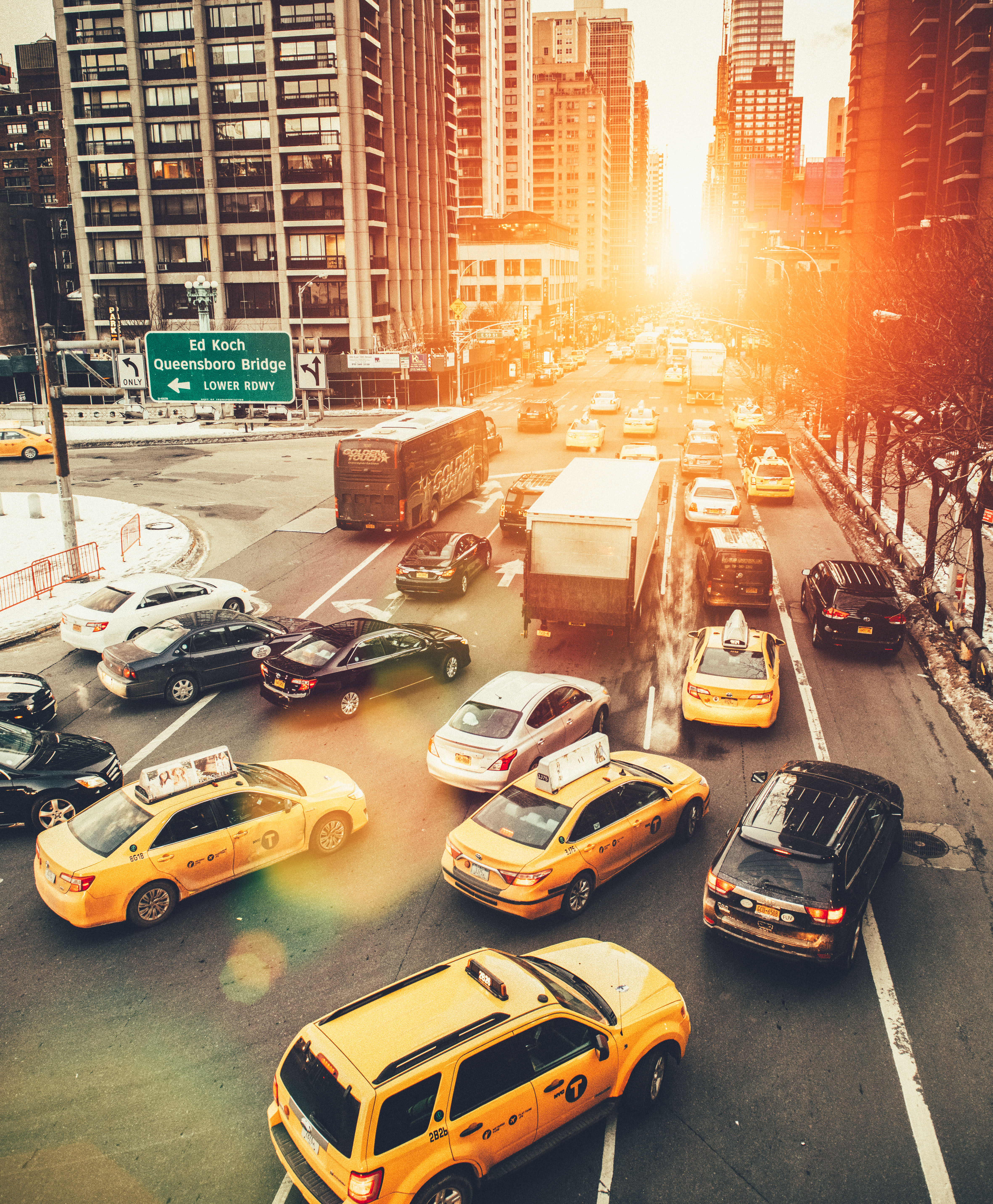 HDNew YorkTaxi sunset