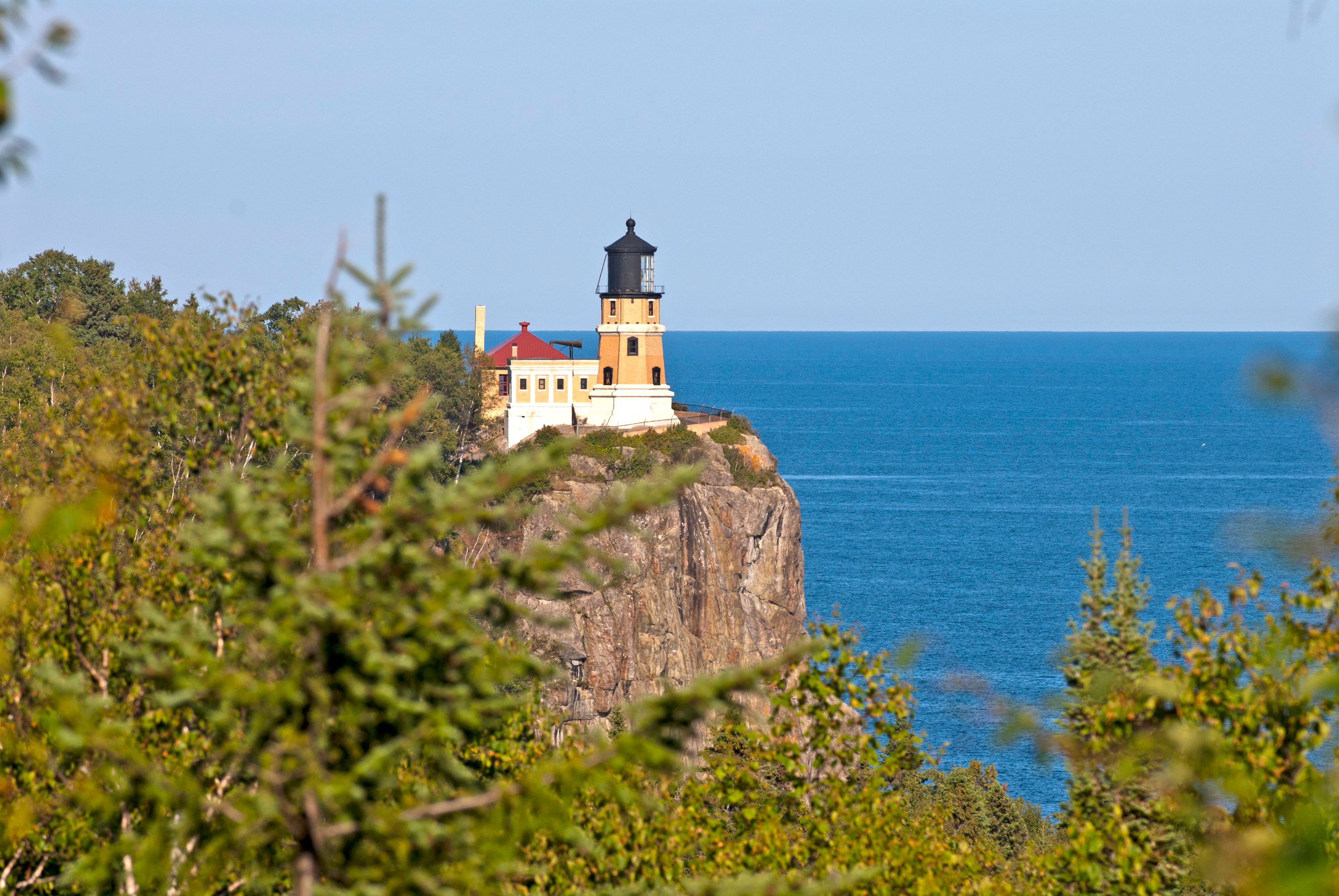 HDMinnesotaSplitrock Lighthouse on Lake Superior North Shore