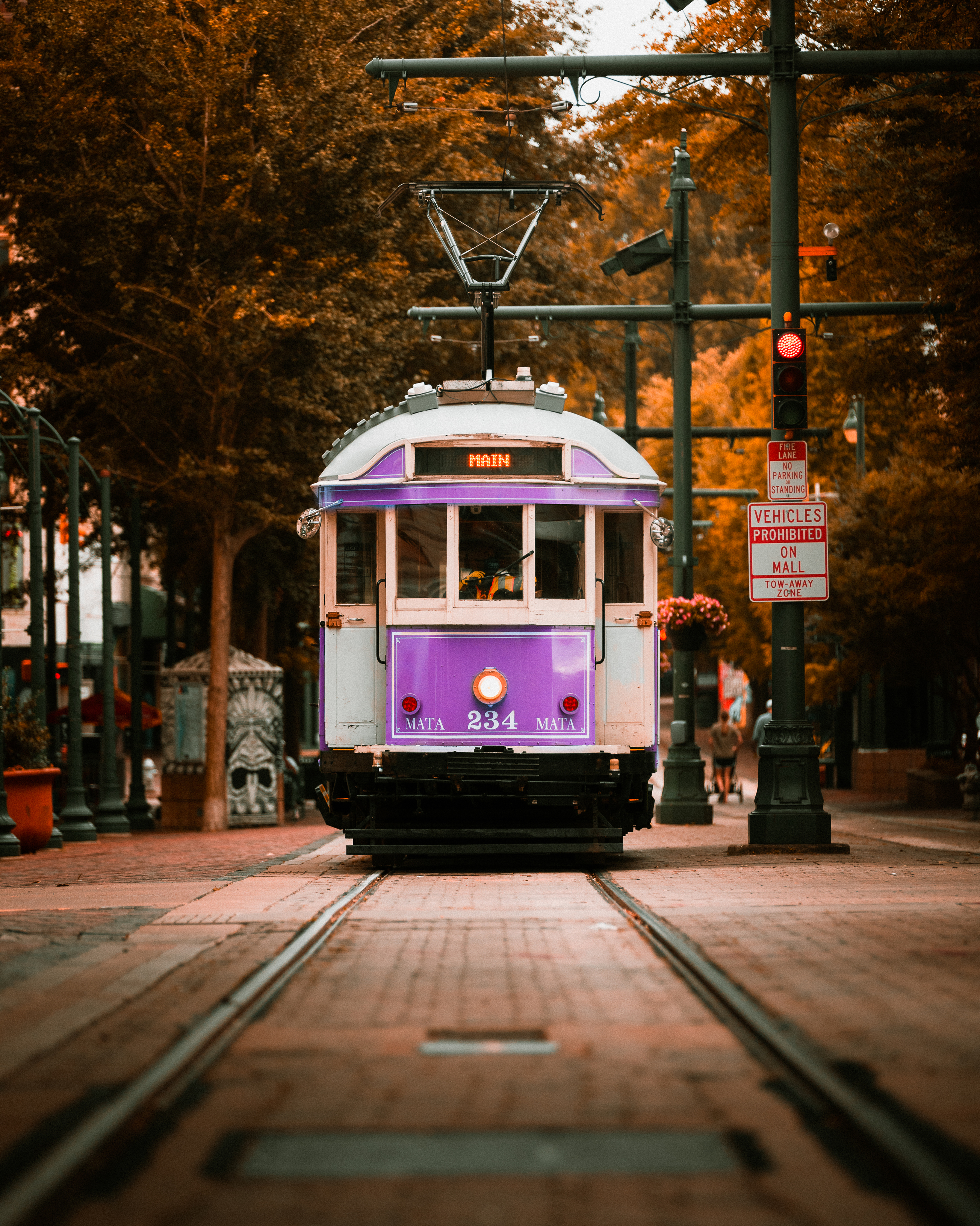 HDTennesseeMemphisMain Street Trolley during Autumn