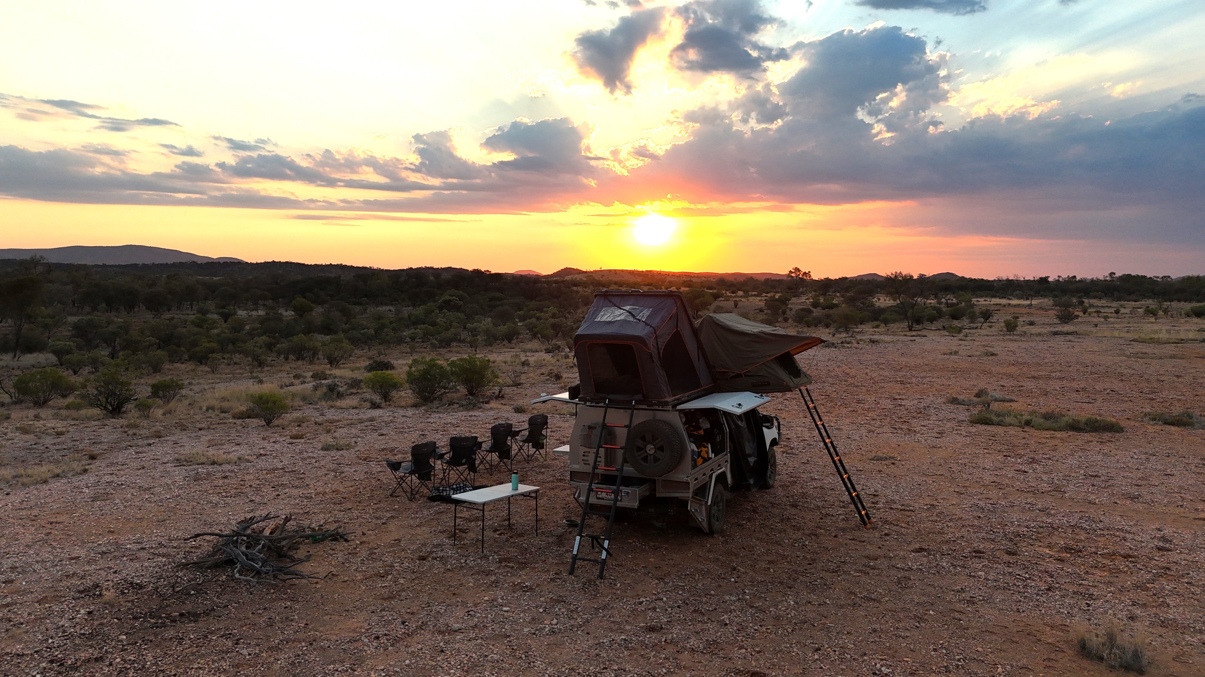 FahrzeugeAdventure RentalsToyota Hilux 4WD Camper 2RTTDrone View Photocredit
