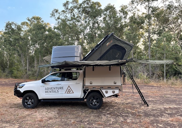 FahrzeugeAdventure RentalsToyota Hilux 4WD Camper 2RTTpassenger side view Pho