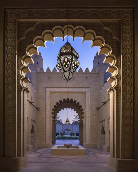 HDHotelAbu DhabiQasr Al SarabView Entrance Archway