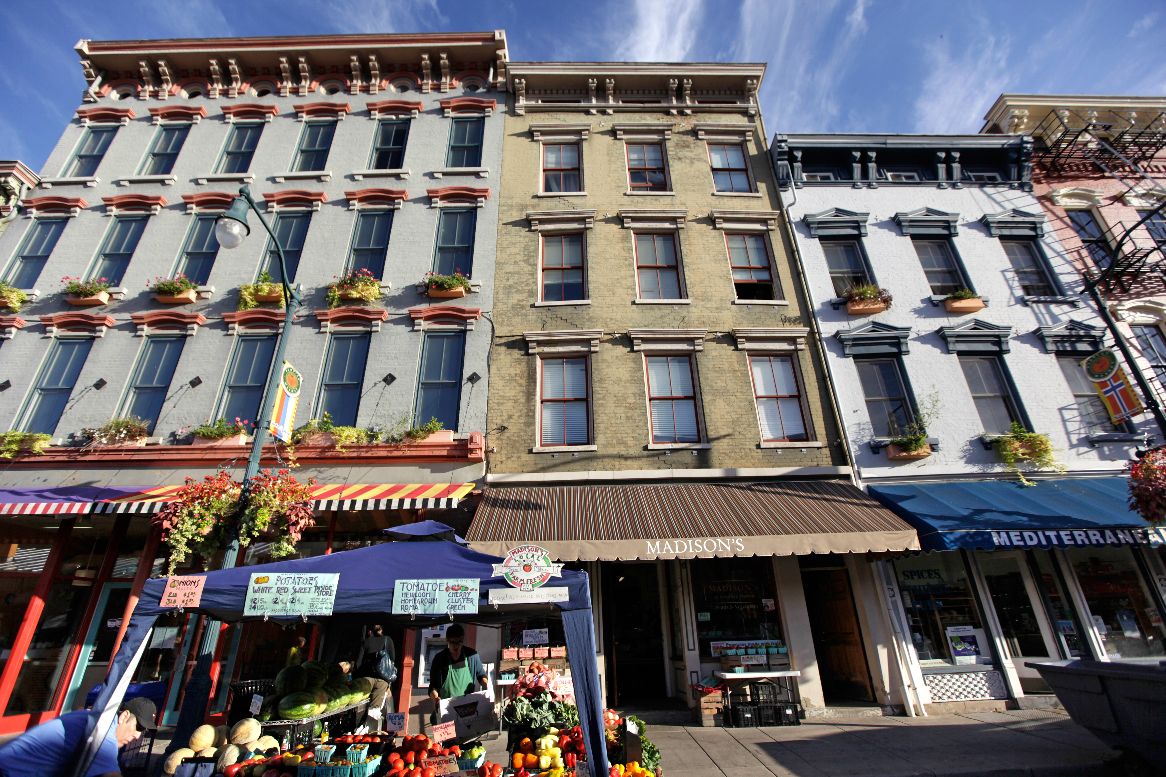 HDOhioCincy RegionFindlay Market Photo Liz Dufour Courtesy the Cincy Region 